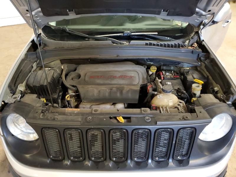 Photo 11 from auction – 2017 JEEP RENEGADE with VIN ZACCJBBB2HPF33834