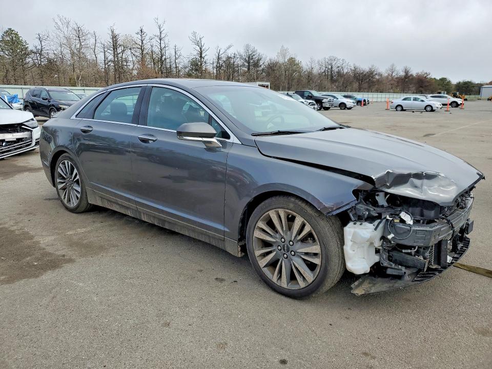Photo 4 from auction – 2020 LINCOLN MKZ with VIN 3LN6L5F97LR617917