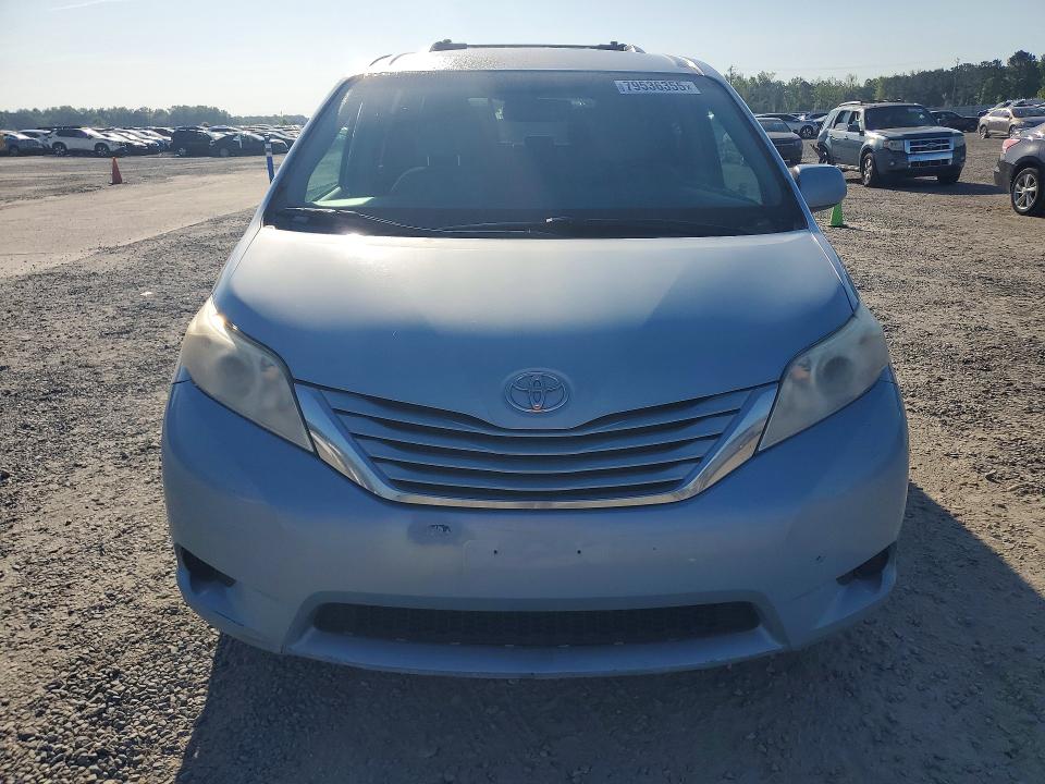 Photo 5 from auction – 2016 TOYOTA SIENNA with VIN 5TDKK3DC4GS691064