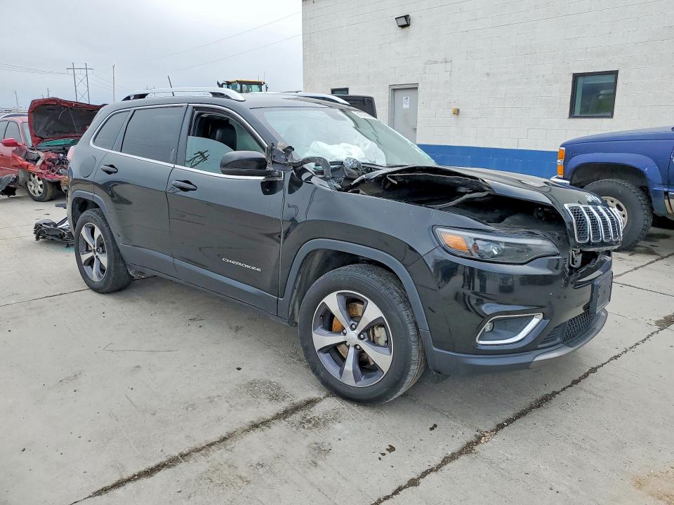 Photo 4 from auction – 2019 JEEP CHEROKEE with VIN 1C4PJMDX5KD373928