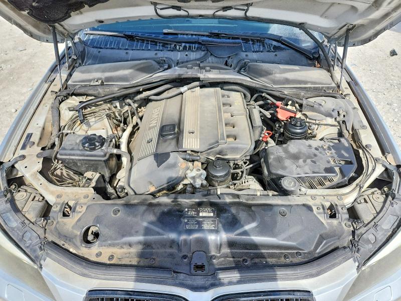 Photo 11 from auction – 2005 BMW 530 with VIN WBANA73575CR57425
