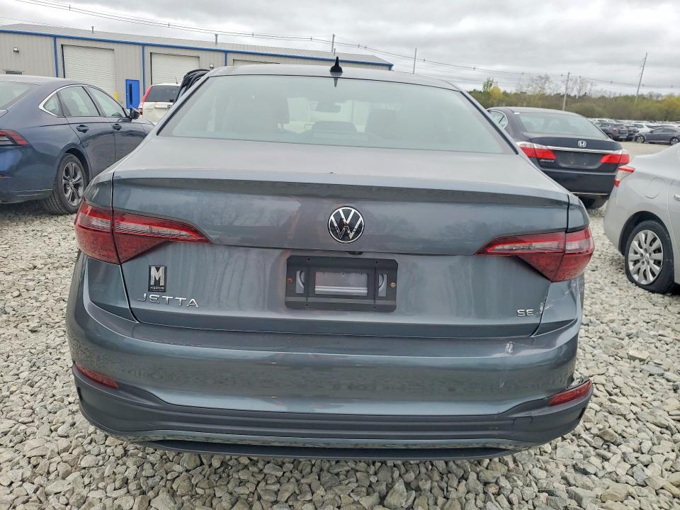Photo 6 from auction – 2022 VOLKSWAGEN JETTA with VIN 3VWEM7BU7NM010772