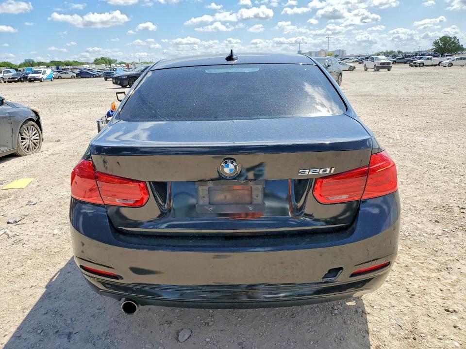 Photo 6 from auction – 2018 BMW 320 with VIN WBA8A9C57JAC99963