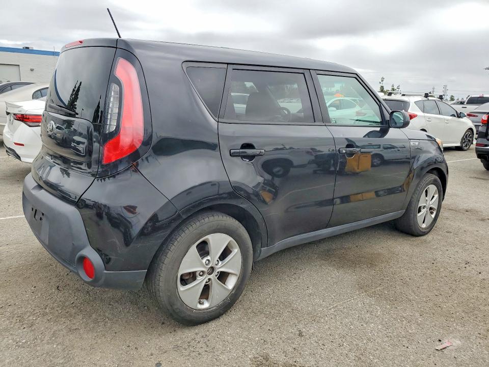 Photo 3 from auction – 2016 KIA SOUL with VIN KNDJN2A2XG7313625