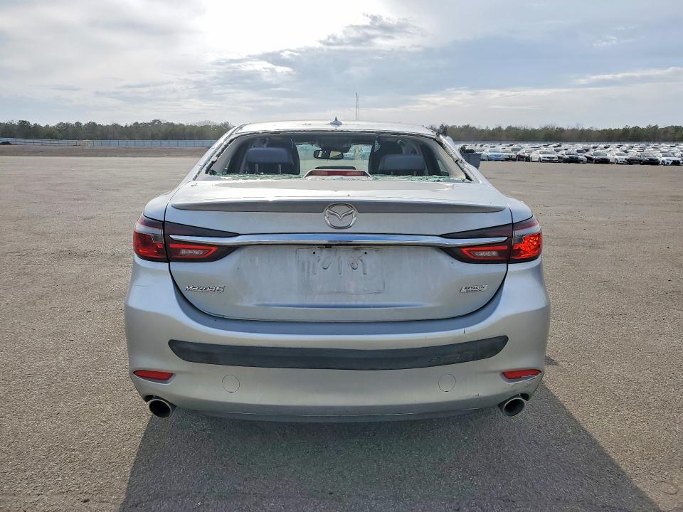 Photo 6 from auction – 2018 MAZDA 6 with VIN JM1GL1WY1J1334767