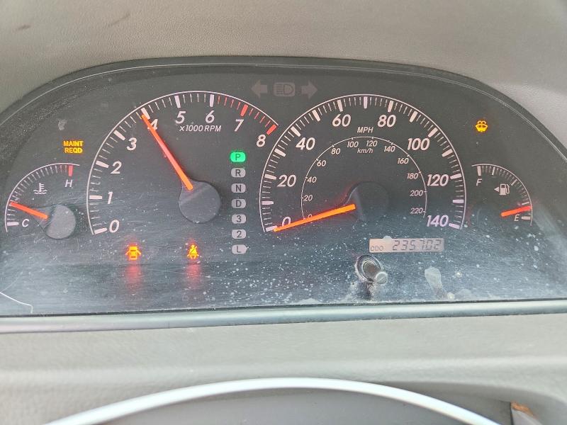 Photo 9 from auction – 2005 TOYOTA CAMRY with VIN 4T1BE32K75U092150