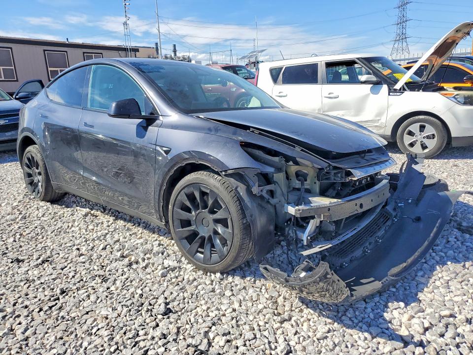 Photo 4 from auction – 2024 TESLA MODEL Y with VIN 7SAYGDED0RF083822