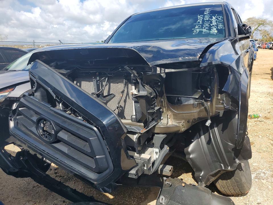Photo 5 from auction – 2023 TOYOTA TACOMA with VIN 3TYBZ5DNXPT003369
