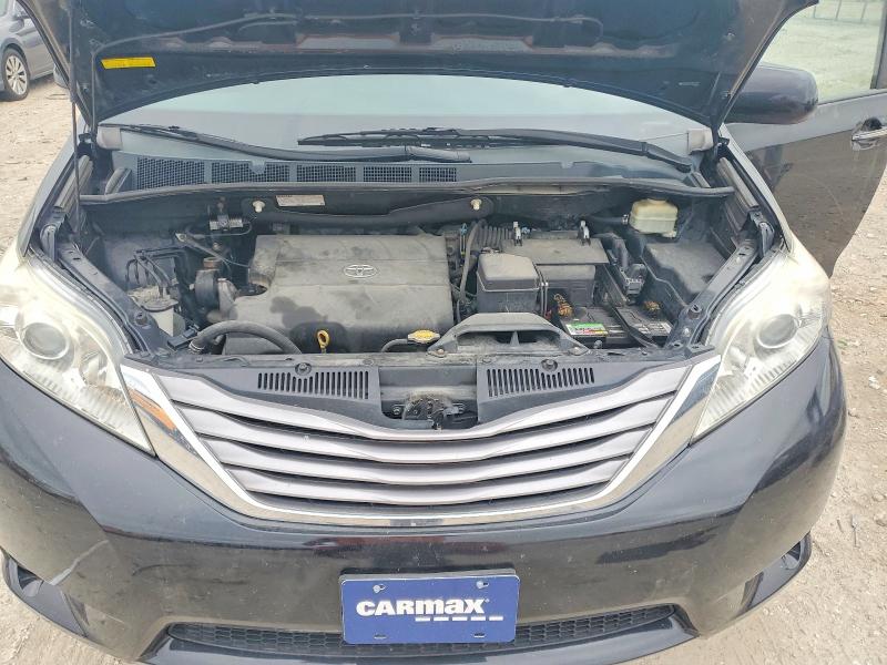 Photo 12 from auction – 2015 TOYOTA SIENNA with VIN 5TDYK3DC7FS667947