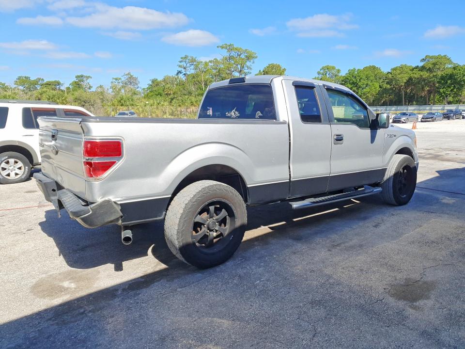 Photo 3 from auction – 2009 FORD F150 with VIN 1FTRX12819FA40495
