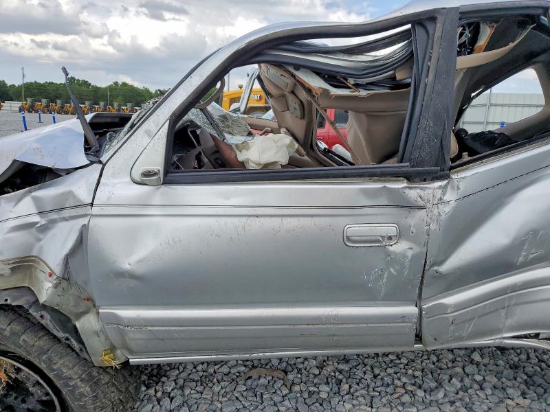 Photo 7 from auction – 2002 TOYOTA 4RUNNER with VIN JT3GN87R020235430