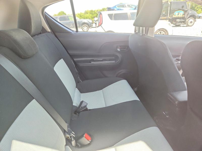 Photo 10 from auction – 2015 TOYOTA PRIUS C with VIN JTDKDTB34F1577705