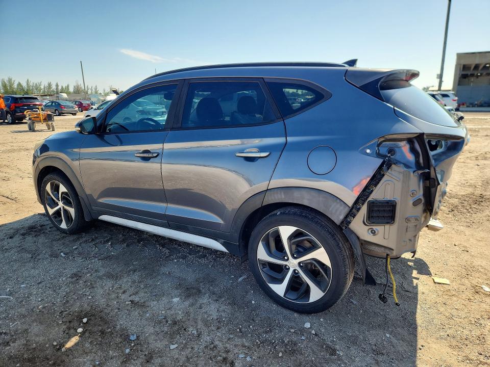 Photo 2 from auction – 2018 HYUNDAI TUCSON with VIN KM8J33A2XJU709196