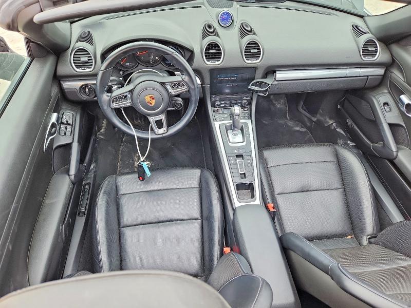 Photo 8 from auction – 2023 PORSCHE BOXSTER with VIN WP0CA2A88PS205137