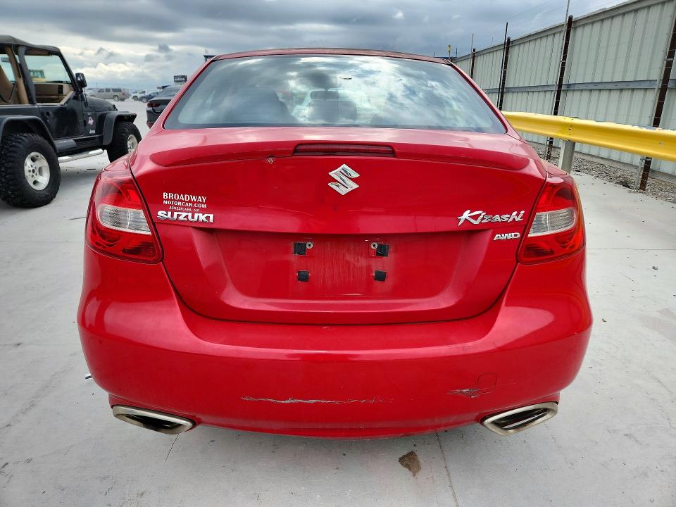 Photo 6 from auction – 2012 SUZUKI KIZASHI with VIN JS2RF9A67C6100035