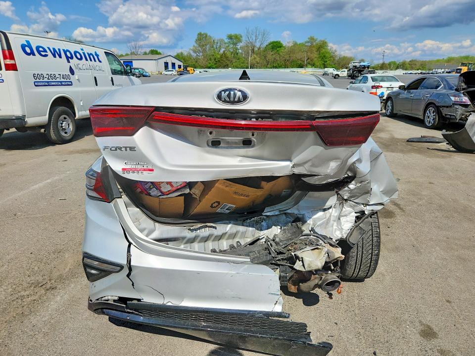 Photo 6 from auction – 2020 KIA FORTE with VIN 3KPF24AD5LE161985