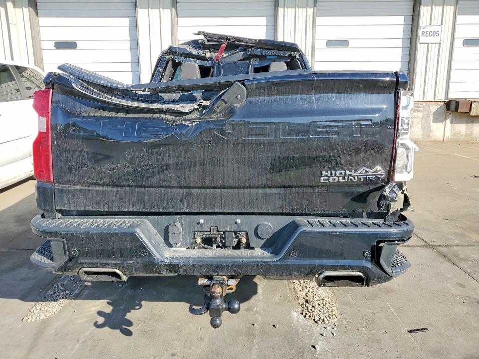 Photo 6 from auction – 2019 CHEVROLET SILVERADO with VIN 1GCUYHEL4KZ415218
