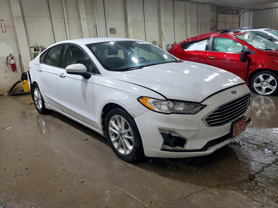 Photo 4 from auction – 2019 FORD FUSION with VIN 3FA6P0HD3KR238849