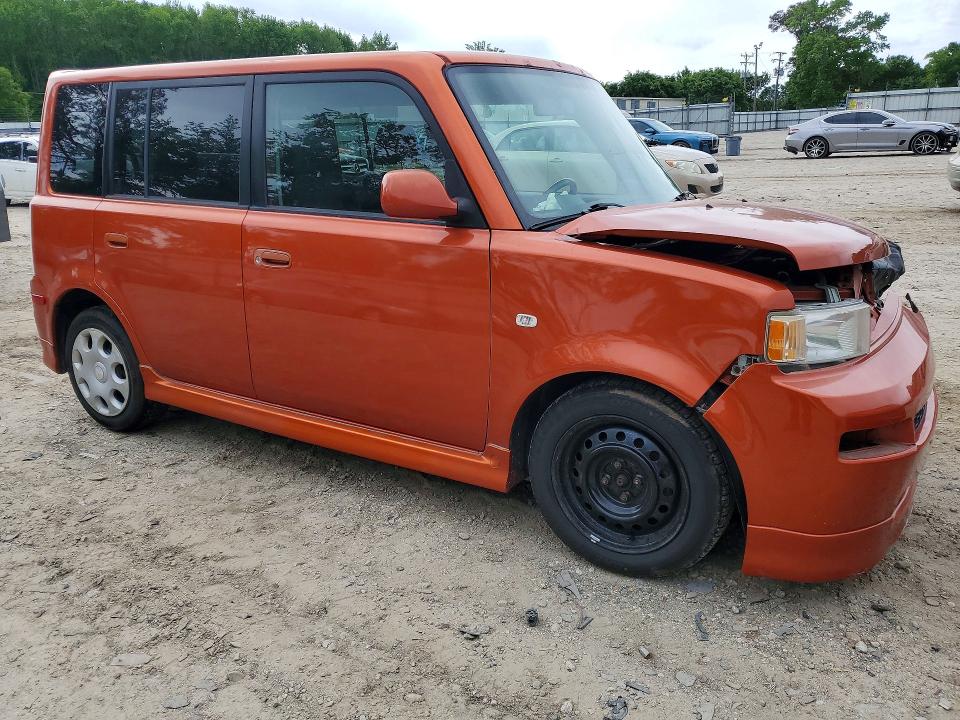 Photo 4 from auction – 2004 TOYOTA SCION with VIN JTLKT334140163248
