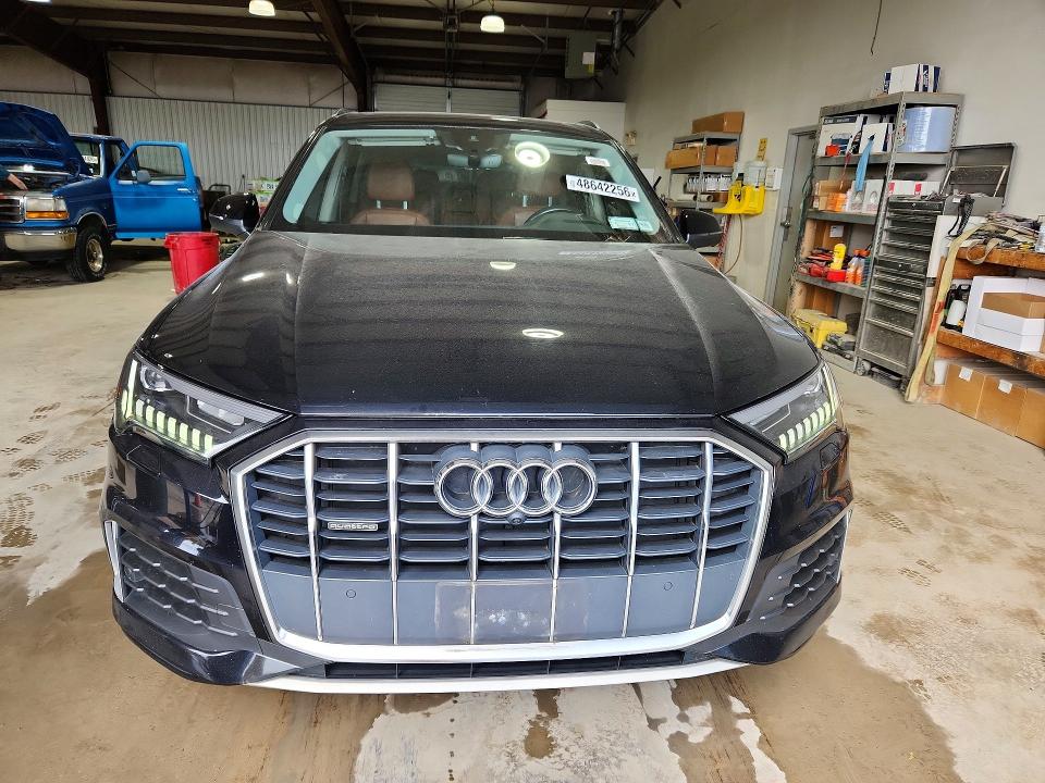 Photo 5 from auction – 2021 AUDI Q7 with VIN WA1LJAF78MD038024