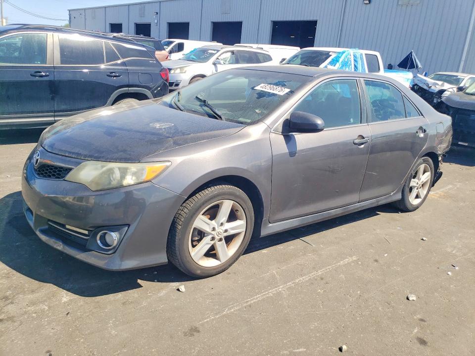 TOYOTA CAMRY 2014 with VIN 4T1BF1FK3EU799743 - Photo from auction