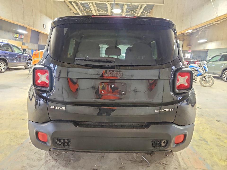 Photo 6 from auction – 2016 JEEP RENEGADE with VIN ZACCJBAT1GPD97026