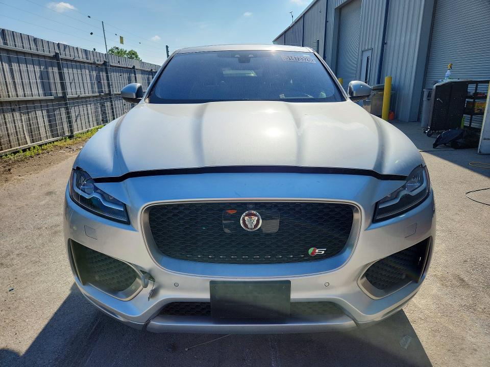 Photo 5 from auction – 2017 JAGUAR F-PACE with VIN SADCP2BV7HA063829