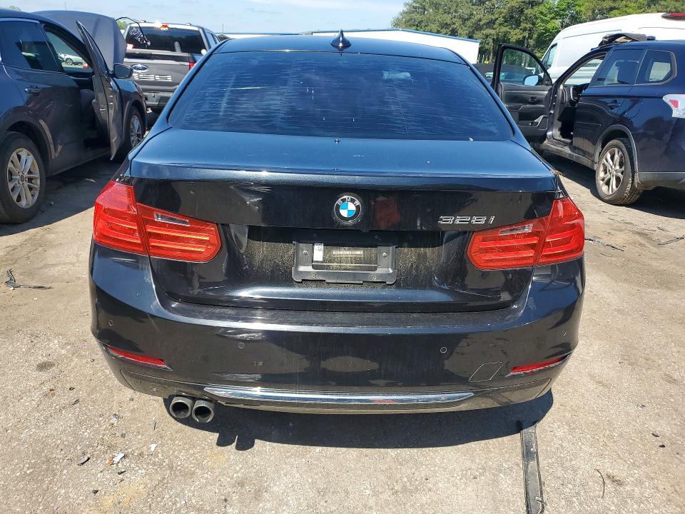 Photo 6 from auction – 2014 BMW 328 with VIN WBA3A5G55ENP32673