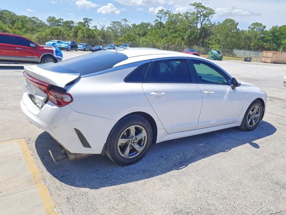 Photo 3 from auction – 2023 KIA K5 with VIN 5XXG14J27PG180394