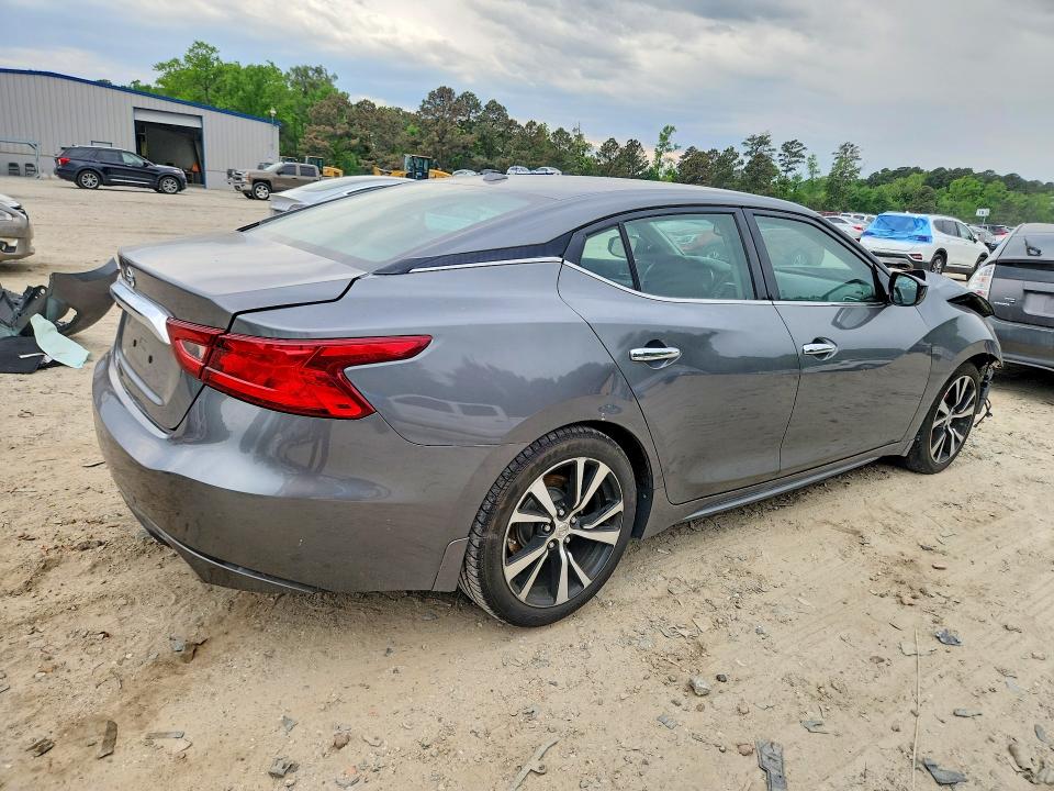 Photo 3 from auction – 2017 NISSAN MAXIMA with VIN 1N4AA6AP7HC450762