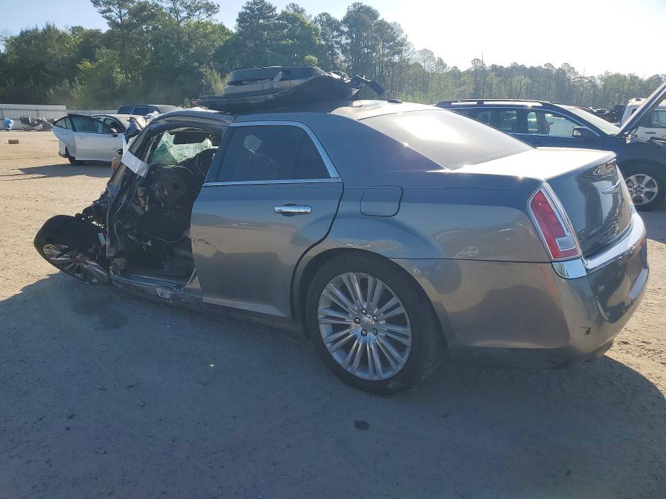Photo 2 from auction – 2011 CHRYSLER 300C with VIN 2C3CA6CT9BH585179