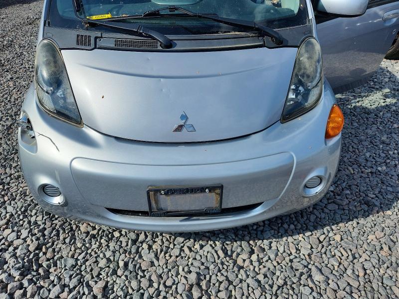 Снимка 11 от търг – 2012 MITSUBISHI I MIEV с VIN JA3215H11CU024559