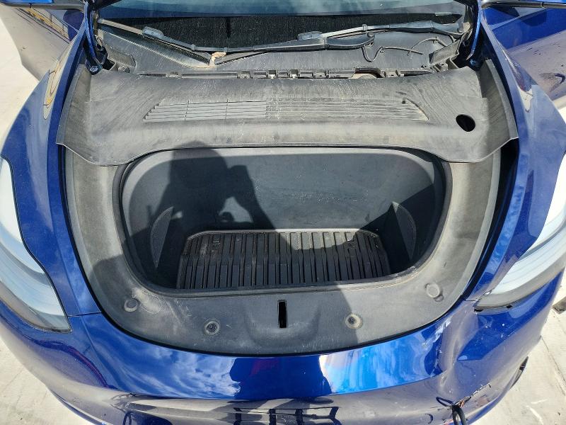 Photo 12 from auction – 2021 TESLA MODEL Y with VIN 5YJYGAEE3MF196158