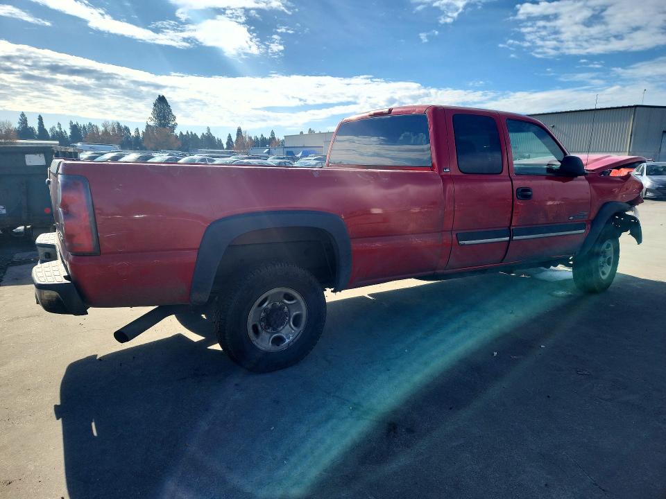 Photo 3 from auction – 2003 CHEVROLET SILVERADO with VIN 1GCHK291X3E131027