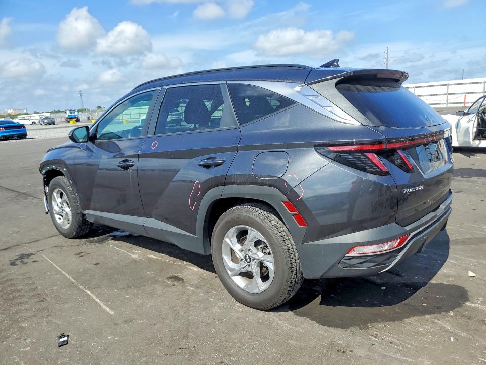 Photo 2 from auction – 2023 HYUNDAI TUCSON with VIN 5NMJB3AE1PH229534
