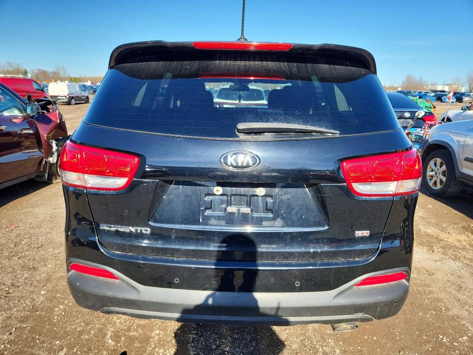 Photo 6 from auction – 2017 KIA SORENTO with VIN 5XYPGDA36HG211655