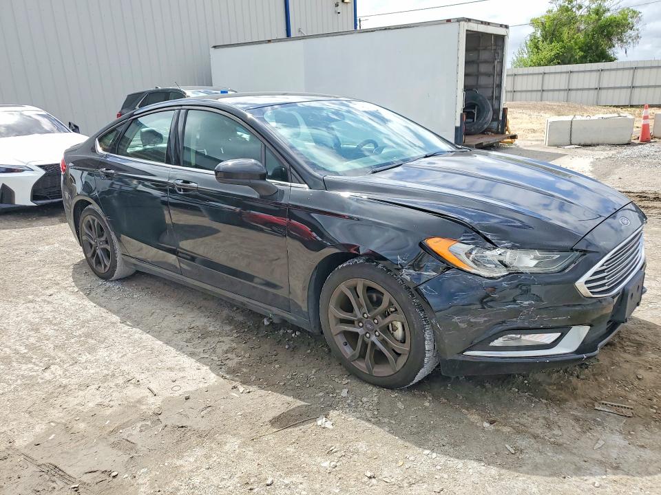 Photo 4 from auction – 2018 FORD FUSION with VIN 3FA6P0HD4JR201601