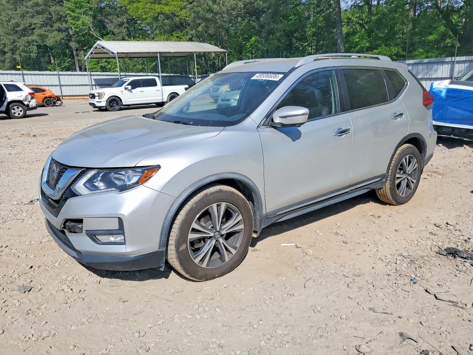 NISSAN ROGUE 2017 with VIN JN8AT2MT3HW406654 - Photo from auction