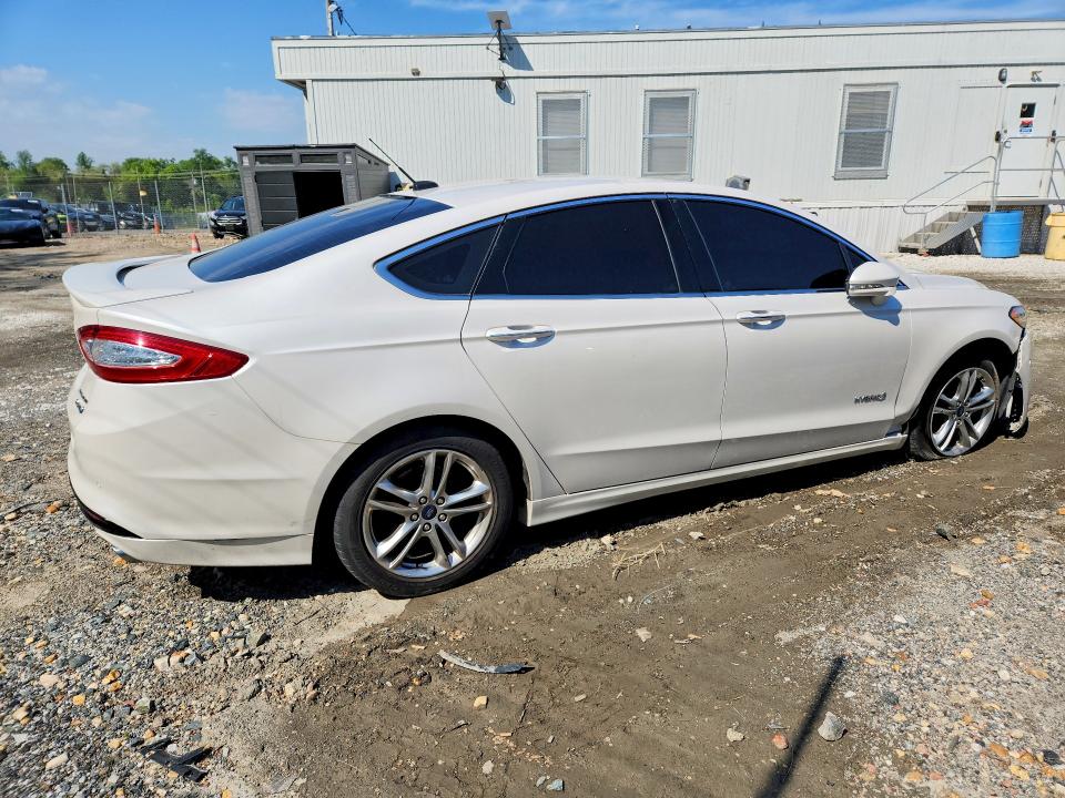 Photo 3 from auction – 2015 FORD FUSION with VIN 3FA6P0RU7FR301598
