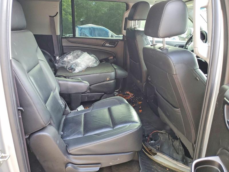 Photo 11 from auction – 2017 CHEVROLET SUBURBAN with VIN 1GNSKJKC2HR276016