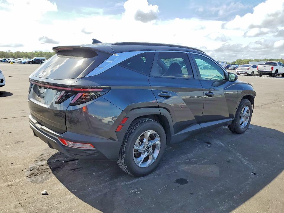 Photo 3 from auction – 2023 HYUNDAI TUCSON with VIN 5NMJB3AE1PH229534