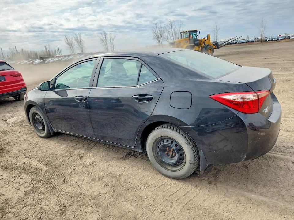 Photo 2 from auction – 2018 TOYOTA COROLLA with VIN 2T1BURHE6JC077190