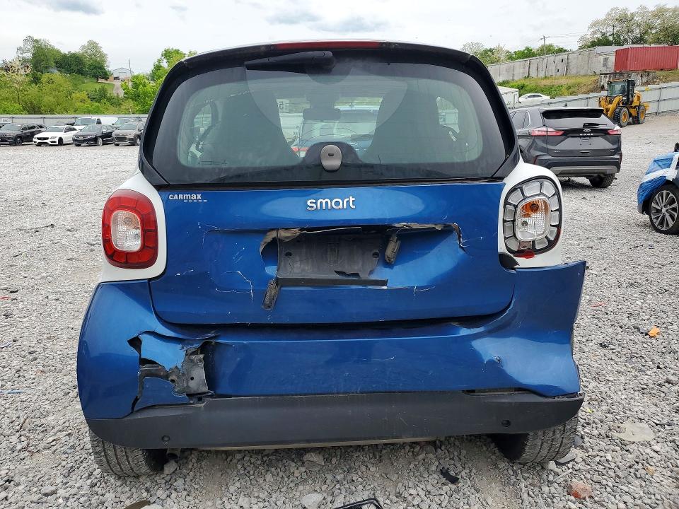 Photo 6 from auction – 2016 SMART FORTWO with VIN WMEFJ5DA7GK063376