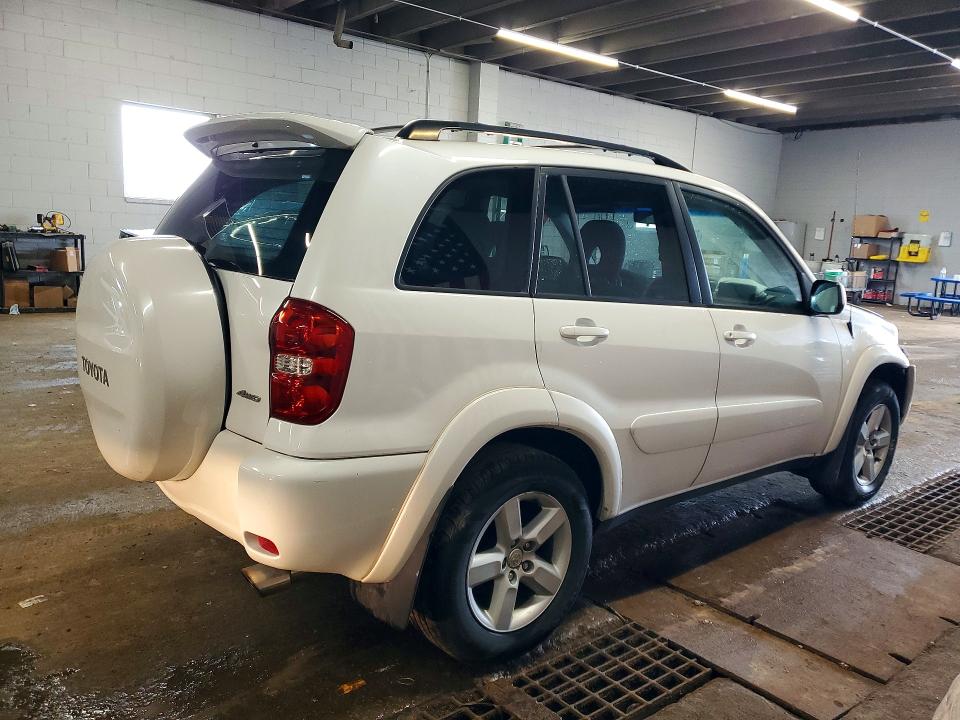 Photo 3 from auction – 2004 TOYOTA RAV4 with VIN JTEHD20V440027881