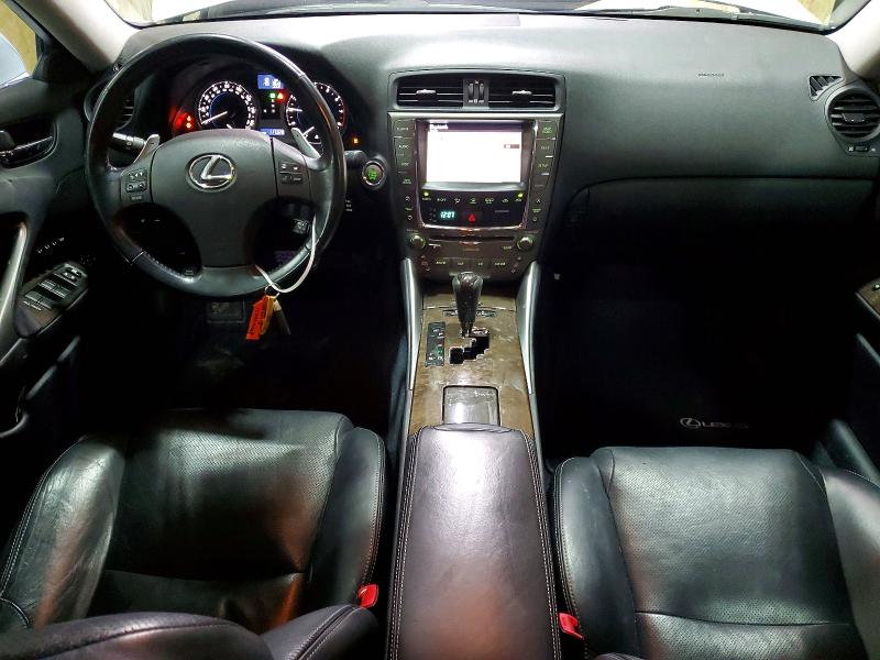Photo 8 from auction – 2010 LEXUS IS with VIN JTHCF5C28A2032950