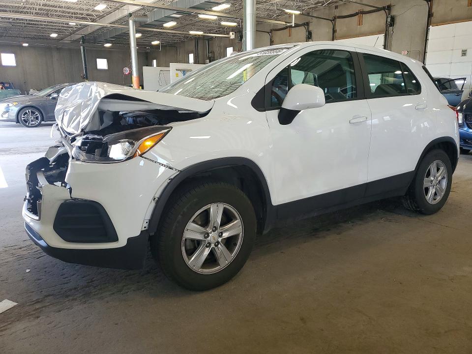 CHEVROLET TRAX 2018 with VIN KL7CJNSB9JB624162 - Photo from auction