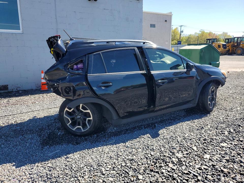 Photo 3 from auction – 2017 SUBARU CROSSTREK with VIN JF2GPABCXHH240419
