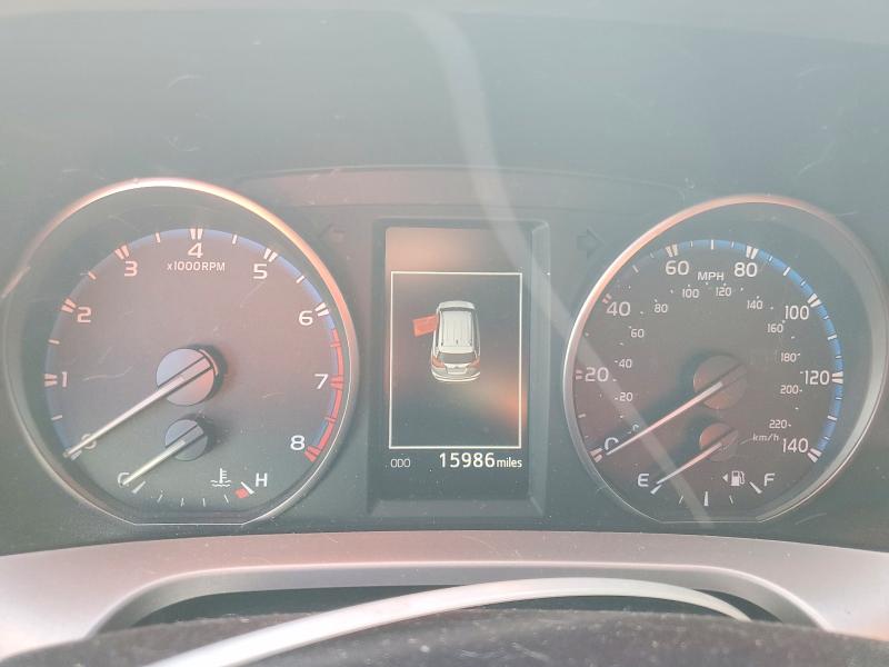 Photo 9 from auction – 2018 TOYOTA RAV4 with VIN JTMWFREV7JJ188349