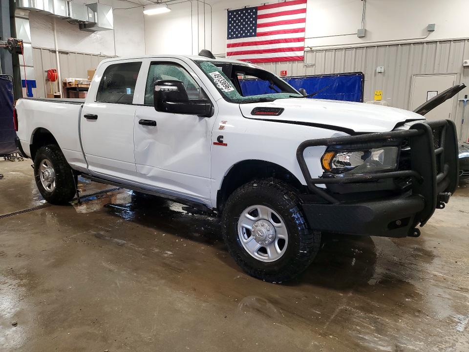 Photo 4 from auction – 2023 RAM 2500 with VIN 3C6UR5CL5PG610158