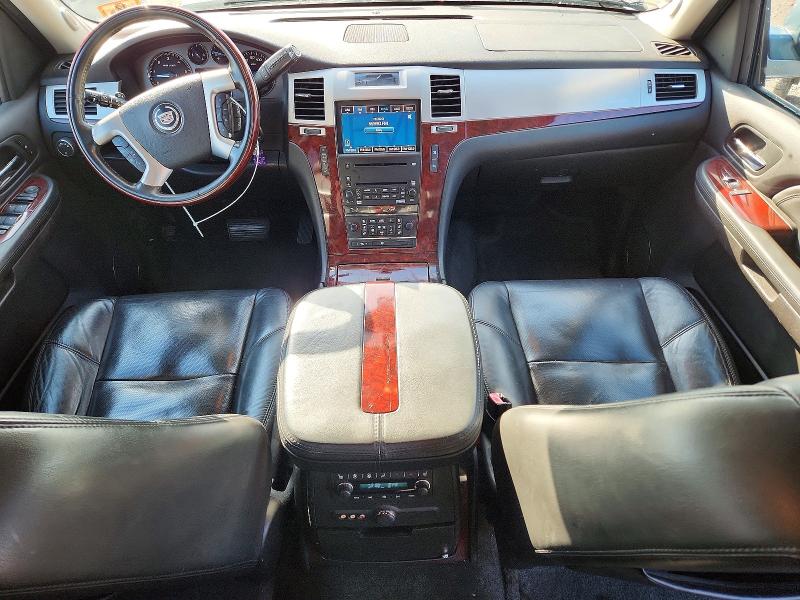 Photo 8 from auction – 2008 CADILLAC ESCALADE with VIN 1GYFK66848R167659